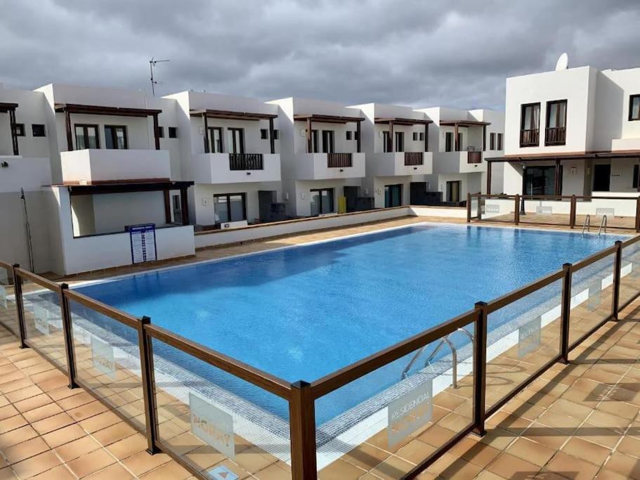 Casa Marla Mit 3 Schlafzimmern Und 2 Badezimmern Puerto Calero Buitenkant foto